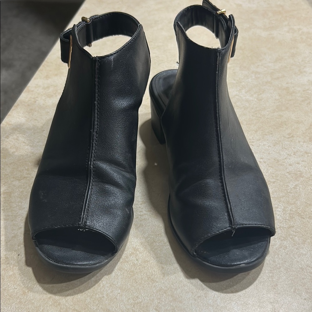 Elegant Black Women's Open-Toe Shoes